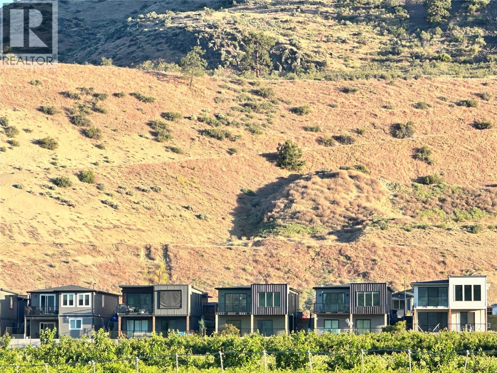 1257 Copper Road, Oliver