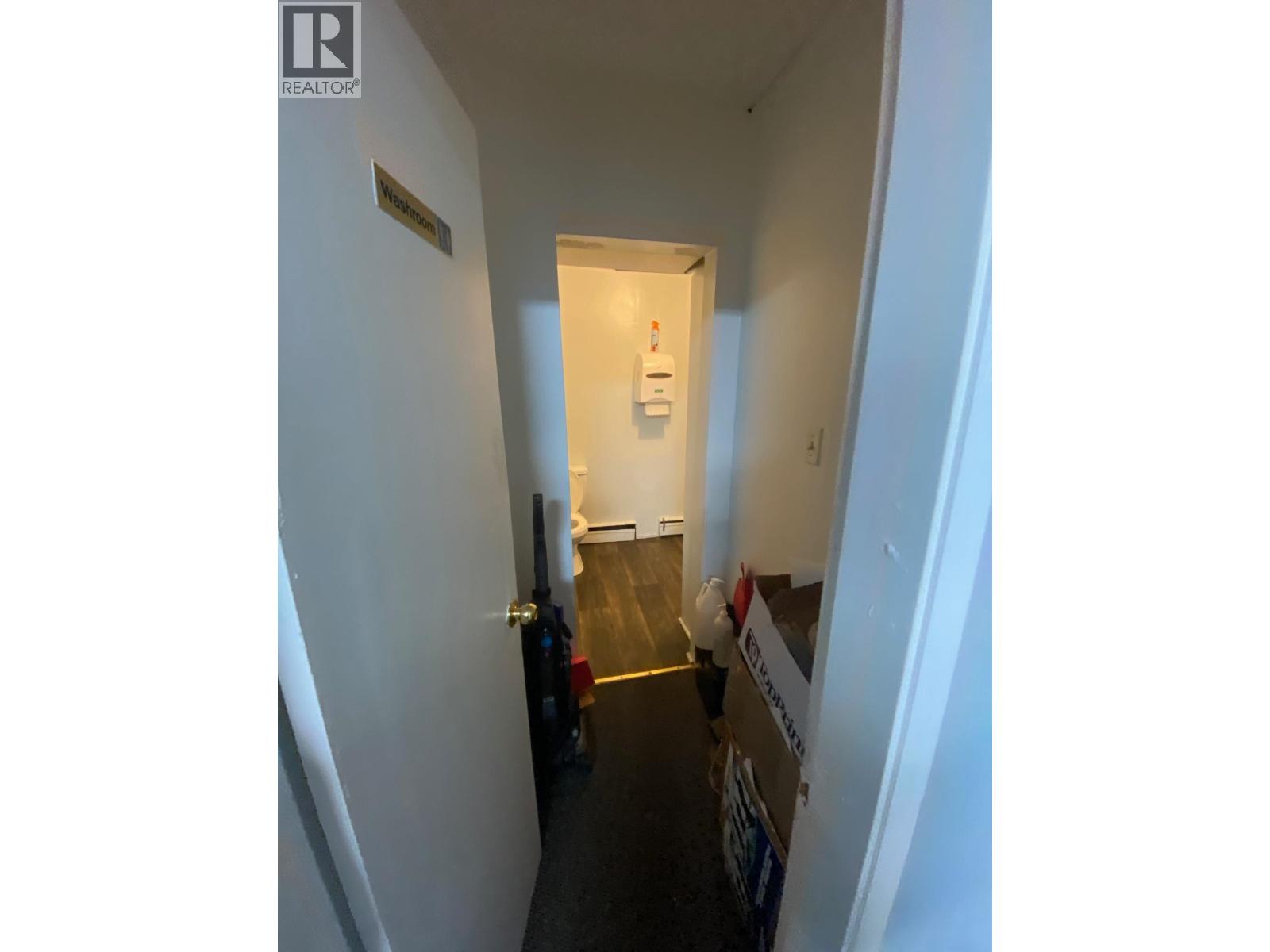 Office in Vancouver - Image 7