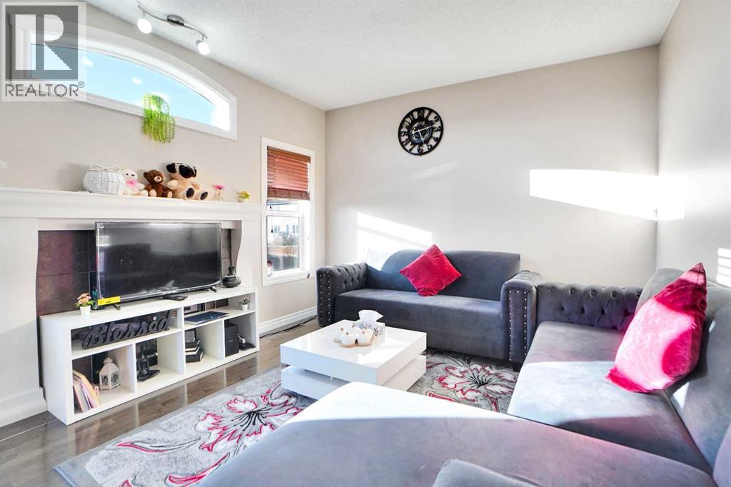 Single Family House for Sale in  Saddleland Crescent NE Saddle Ridge Calgary 