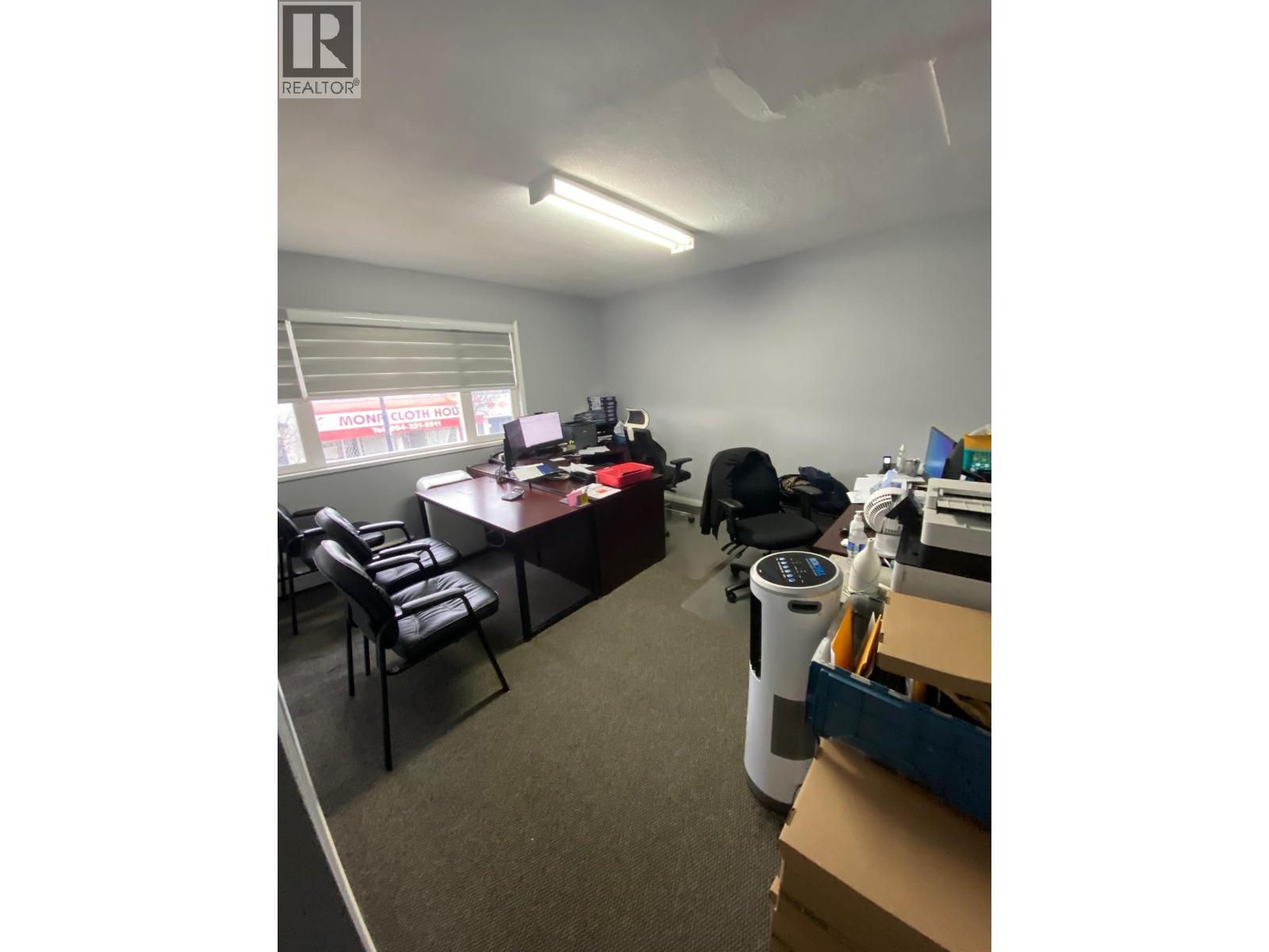 Office in Vancouver - Image 9