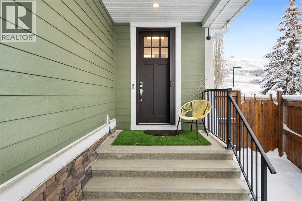 Single Family House for Sale in  Cranbrook Place SE Cranston Calgary 