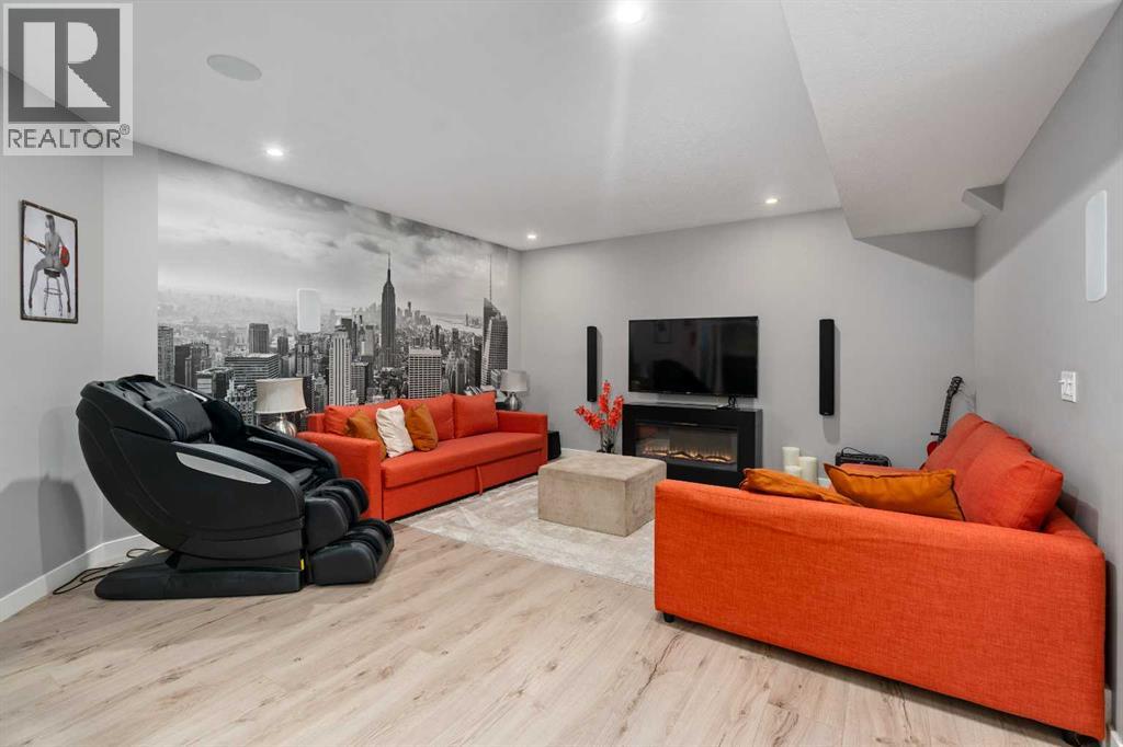 Single Family House for Sale in  Cranbrook Place SE Cranston Calgary 