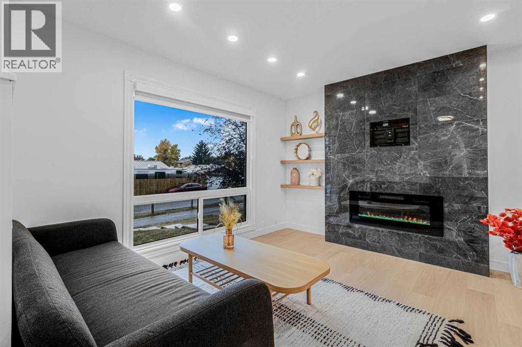 Single Family House for Sale in   Erin Grove Close SE Erin Woods Calgary 