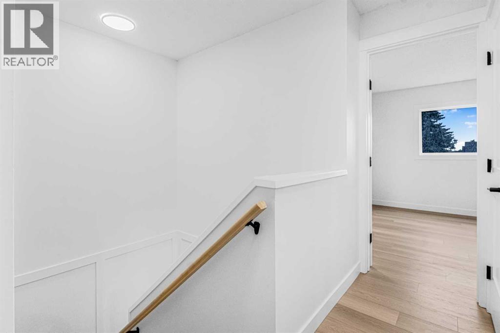 Single Family House for Sale in   Erin Grove Close SE Erin Woods Calgary 