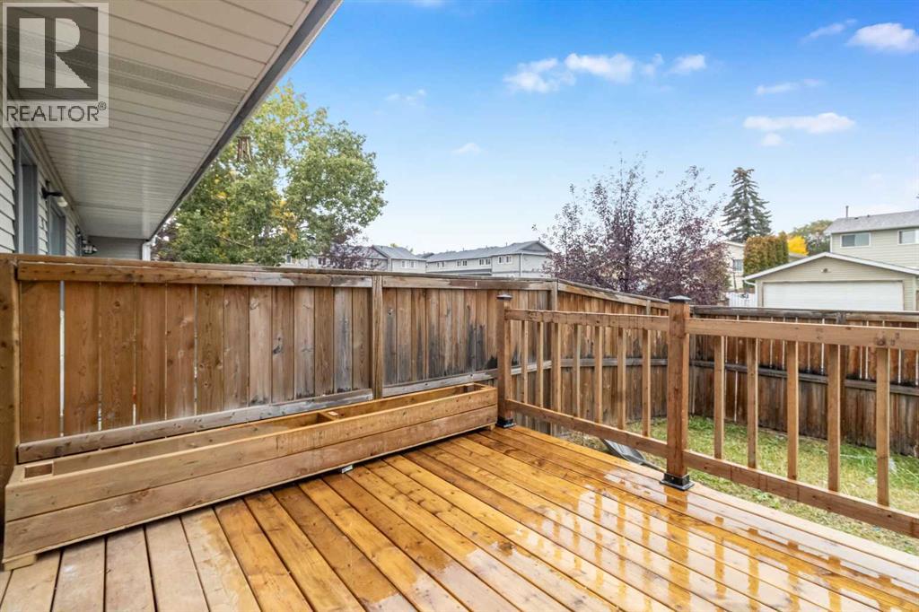 Single Family House for Sale in   Erin Grove Close SE Erin Woods Calgary 