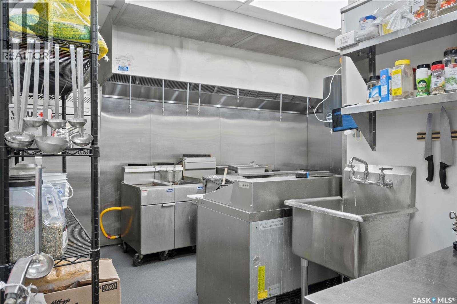 Business for Sale in  Albert STREET Regina 