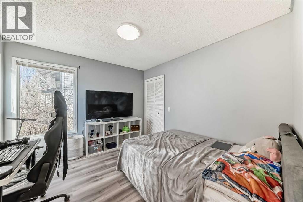 Single Family House for Sale in  Whitewood Place NE Whitehorn Calgary 