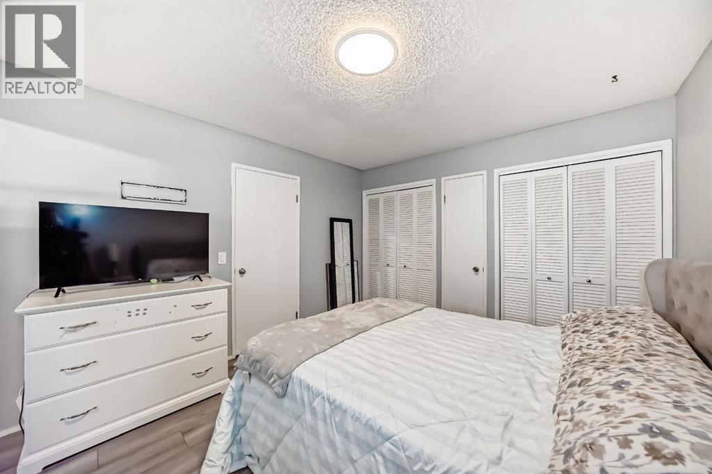 Single Family House for Sale in  Whitewood Place NE Whitehorn Calgary 