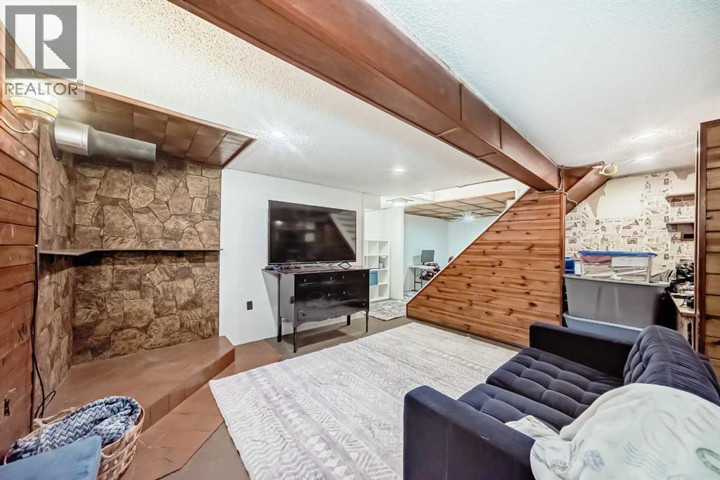 Single Family House for Sale in  Whitewood Place NE Whitehorn Calgary 