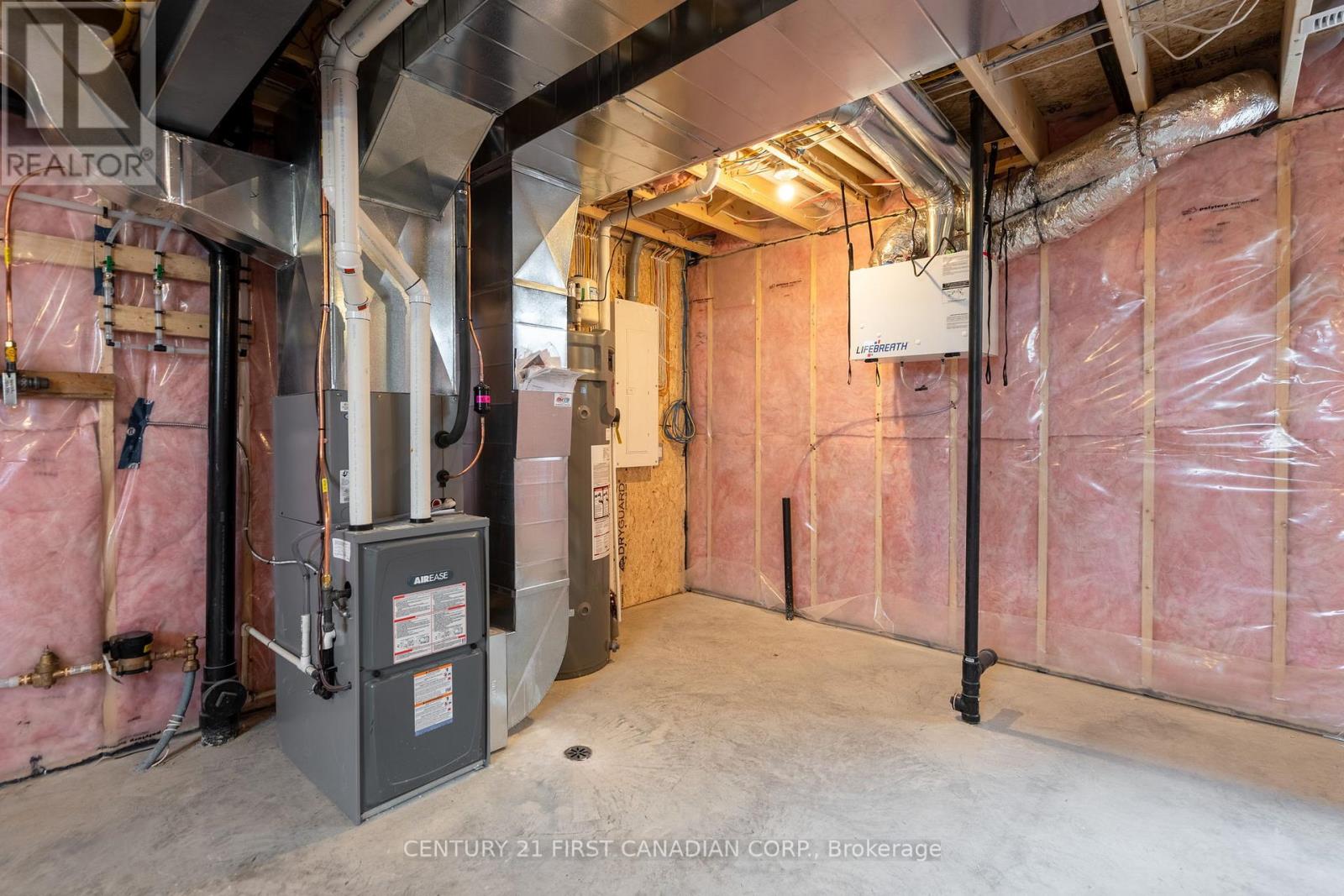 64 POSTMA CRESCENT Property Photo