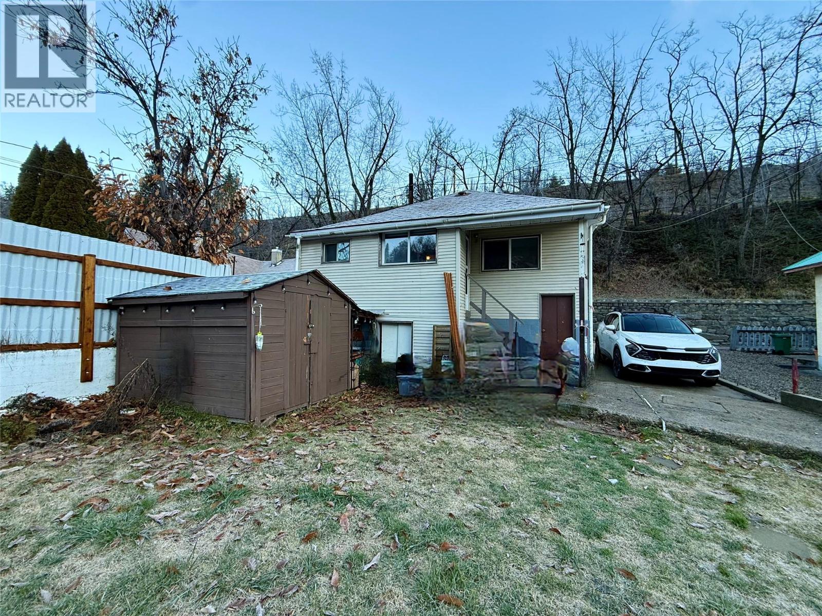 273 Railway Lane, Trail