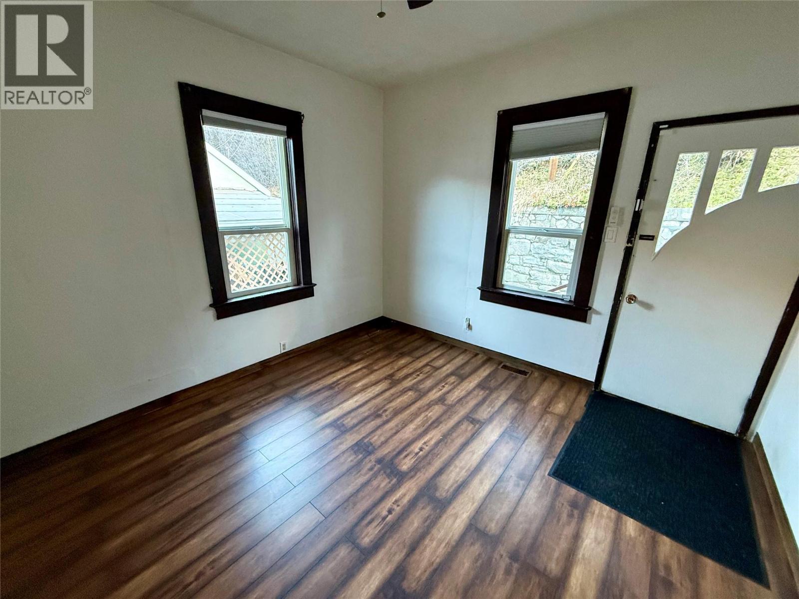 273 Railway Lane, Trail