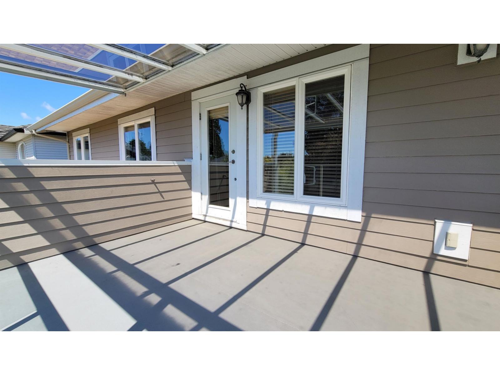 15974 BUENA VISTA AVENUE, White Rock