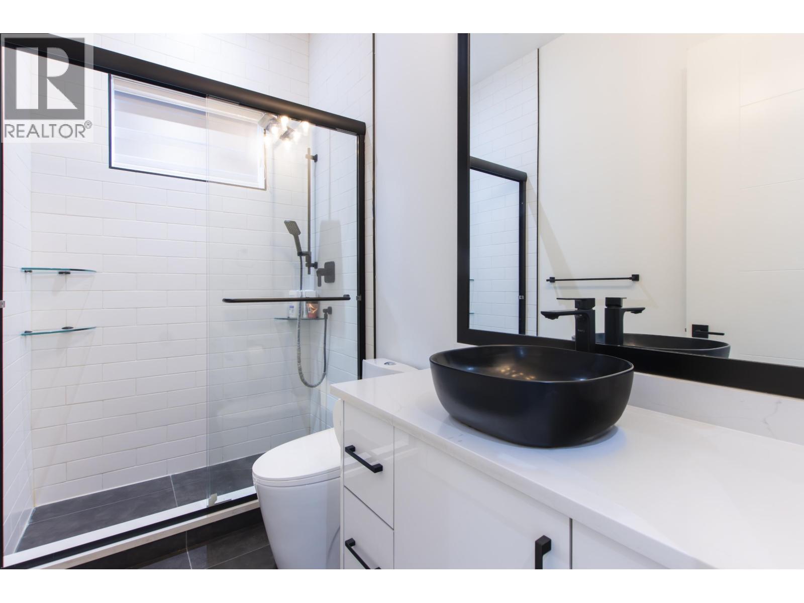 39184 WOODPECKER PLACE, Squamish