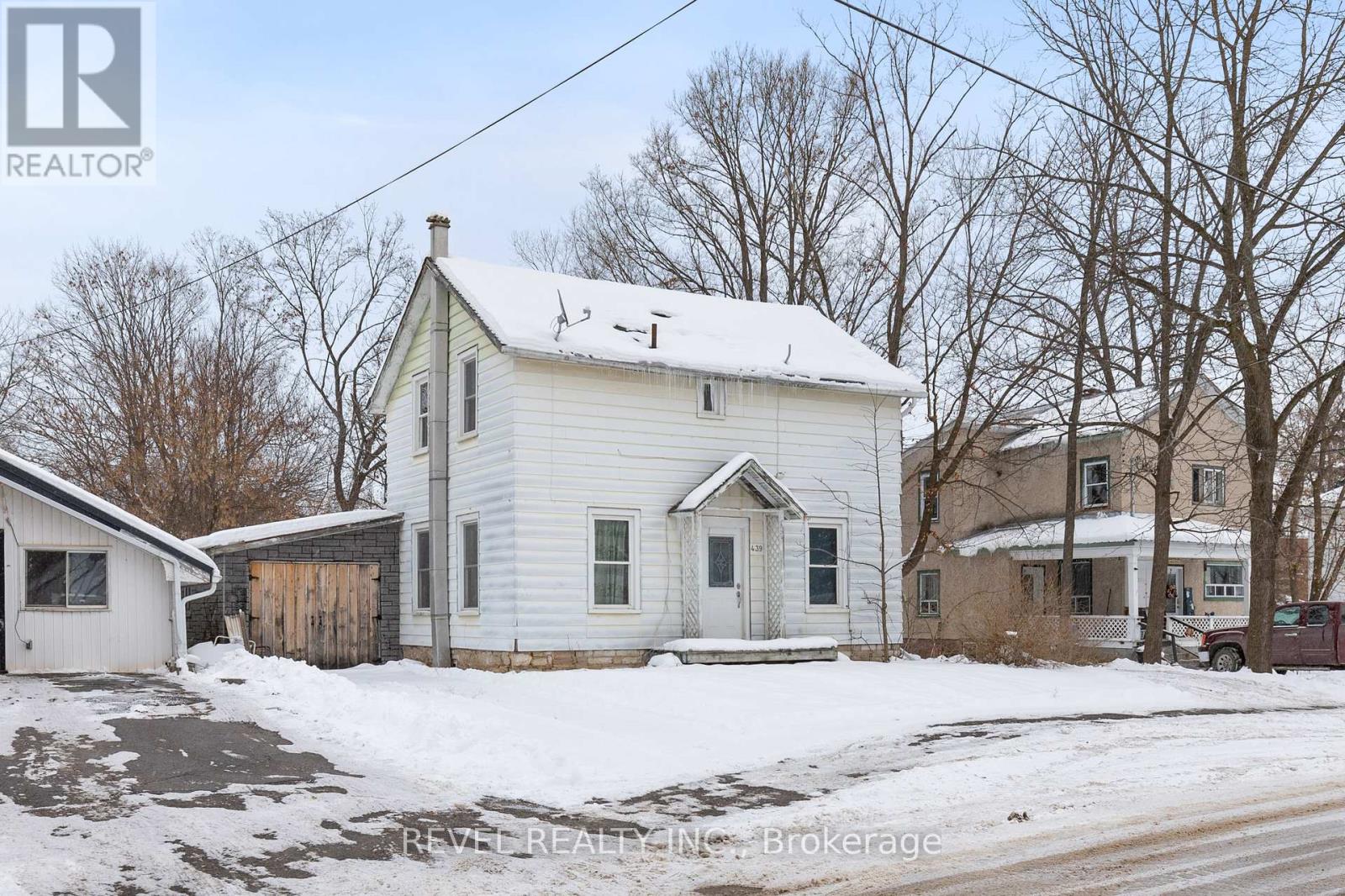 439 METCALF STREET - 3