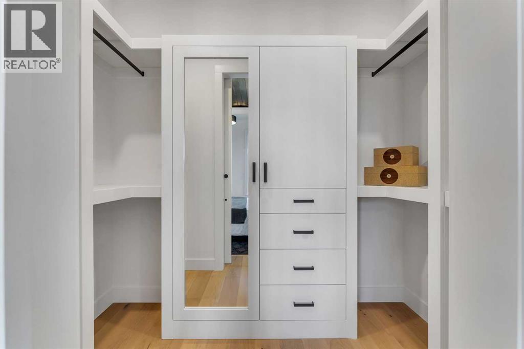 Single Family House for Sale in   Avenue NW Mount Pleasant Calgary 