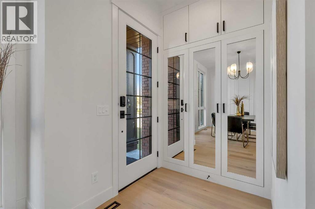 Single Family House for Sale in   Avenue NW Mount Pleasant Calgary 