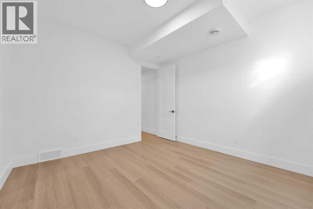 Single Family House for Sale in   Avenue NW Mount Pleasant Calgary 