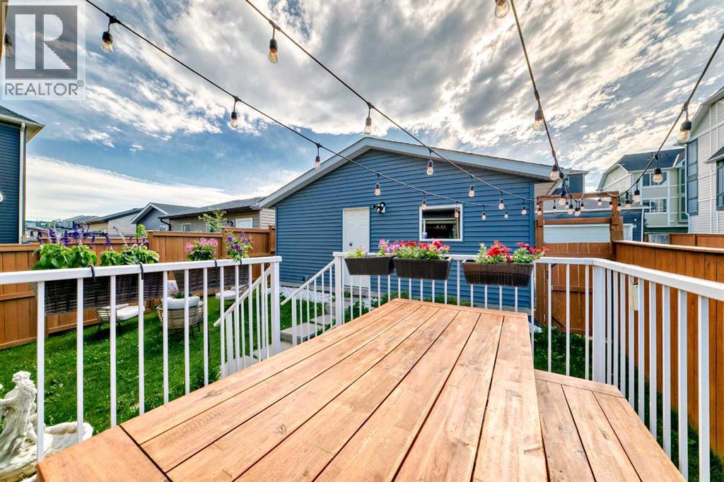 Single Family House for Sale in  Nolanlake Cove NW Nolan Hill Calgary 