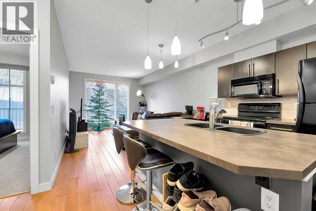 Single Family House for Sale in    Street SW Bankview Calgary 