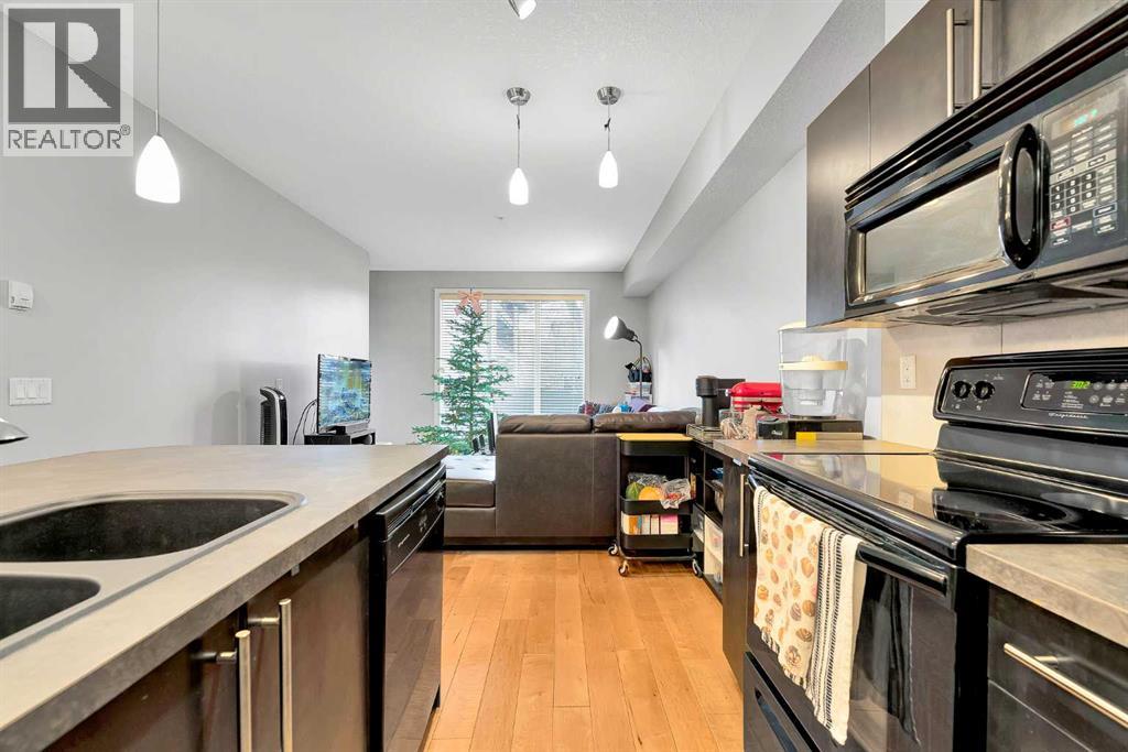 Single Family House for Sale in    Street SW Bankview Calgary 