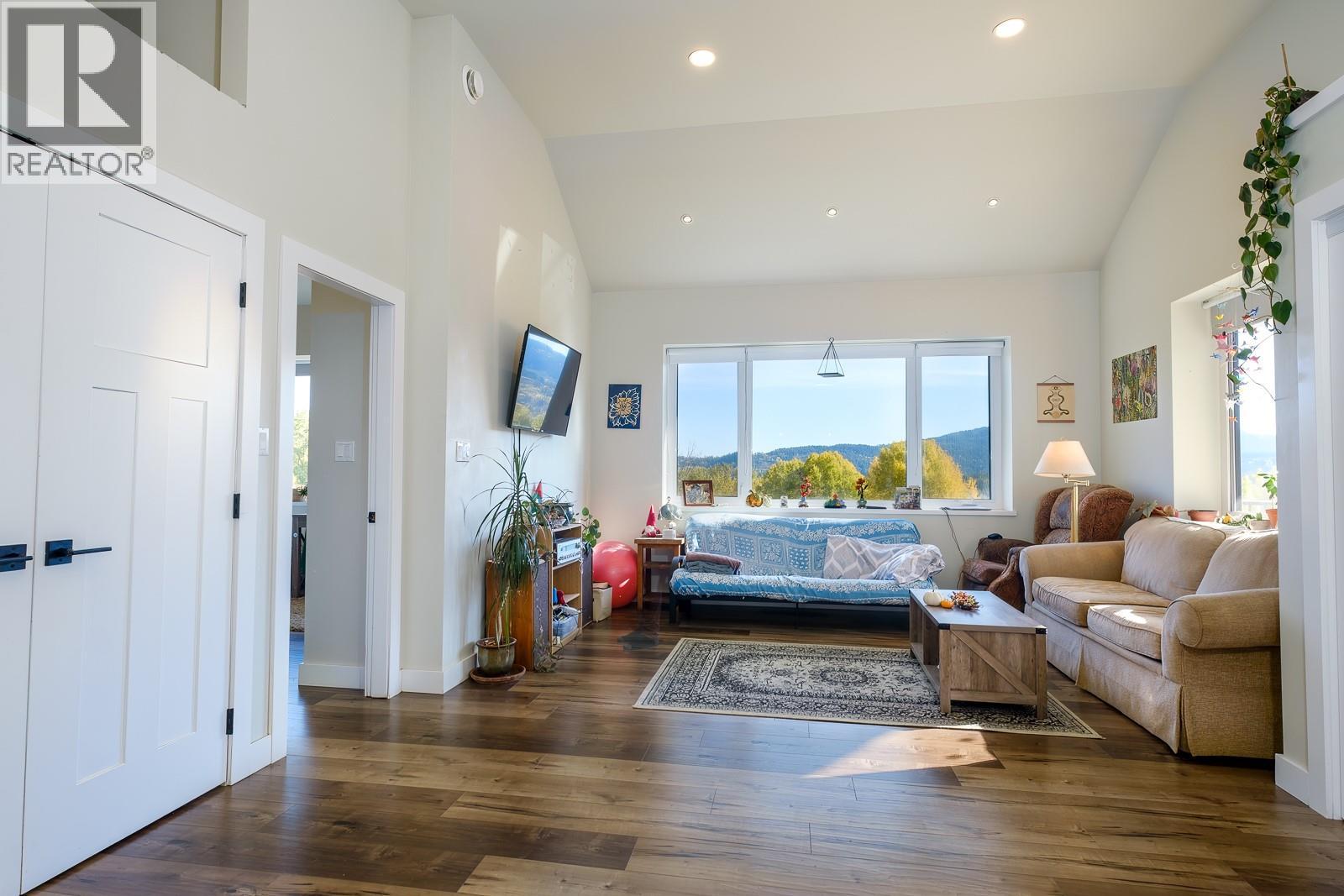 2302 Happy Valley Road, Rossland