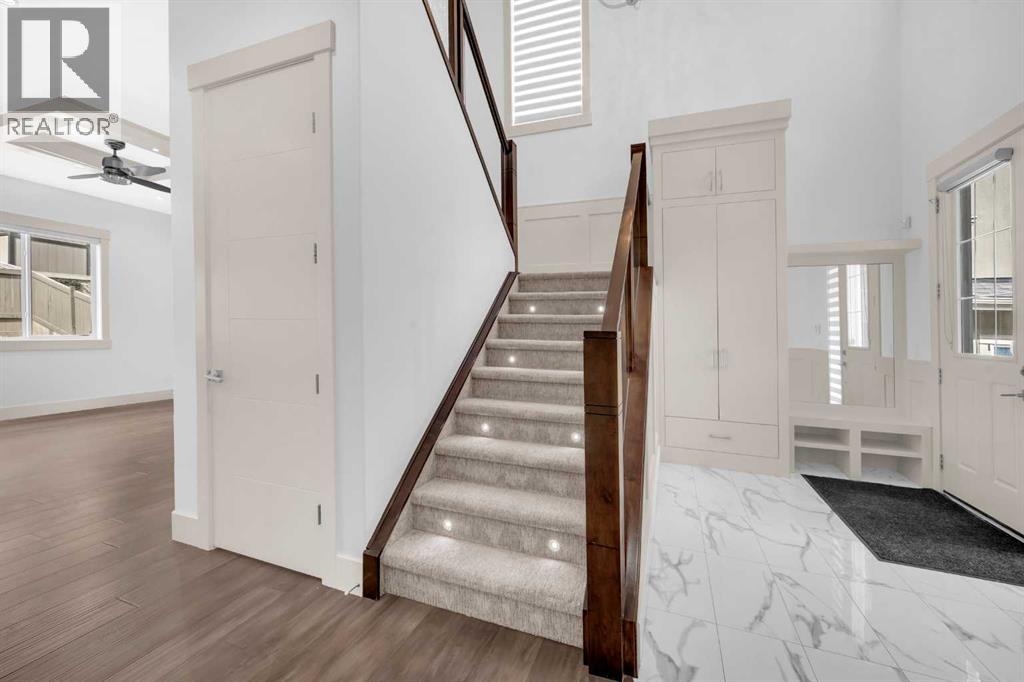 Single Family House for Sale in  Evansview Road NW Evanston Calgary 