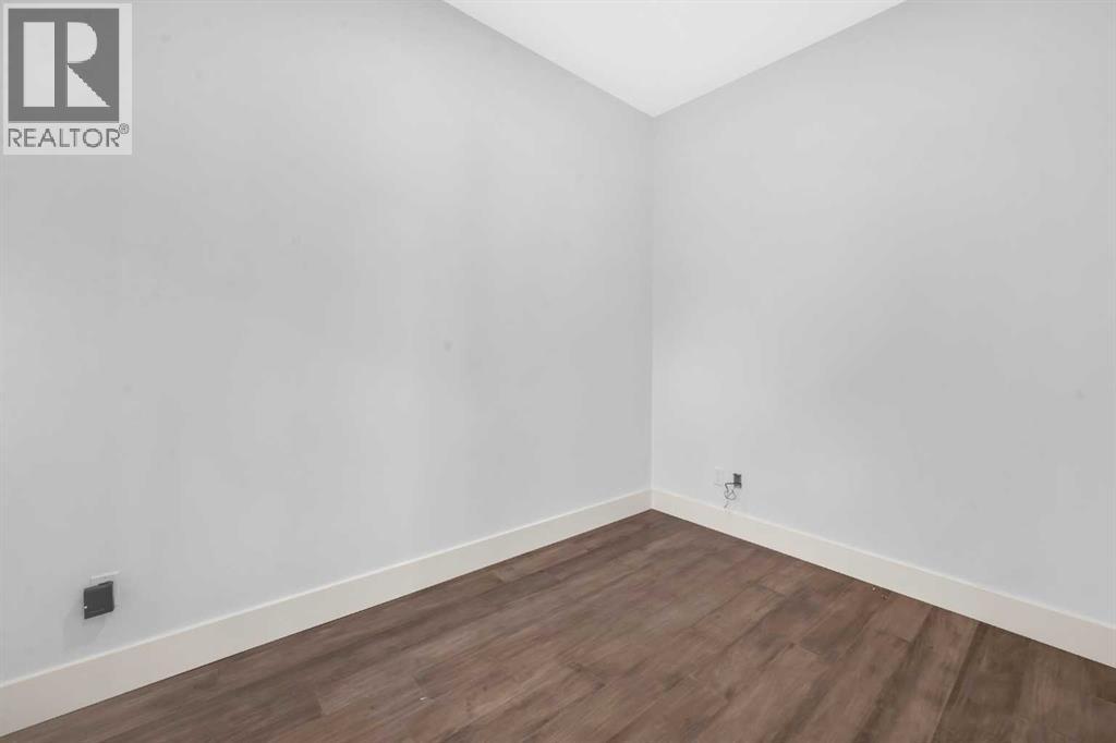 Single Family House for Sale in  Evansview Road NW Evanston Calgary 