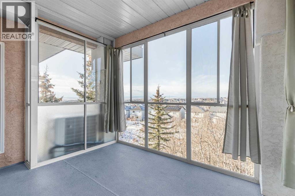 Single Family House for Sale in   Tuscany Springs Boulevard NW Tuscany Calgary 