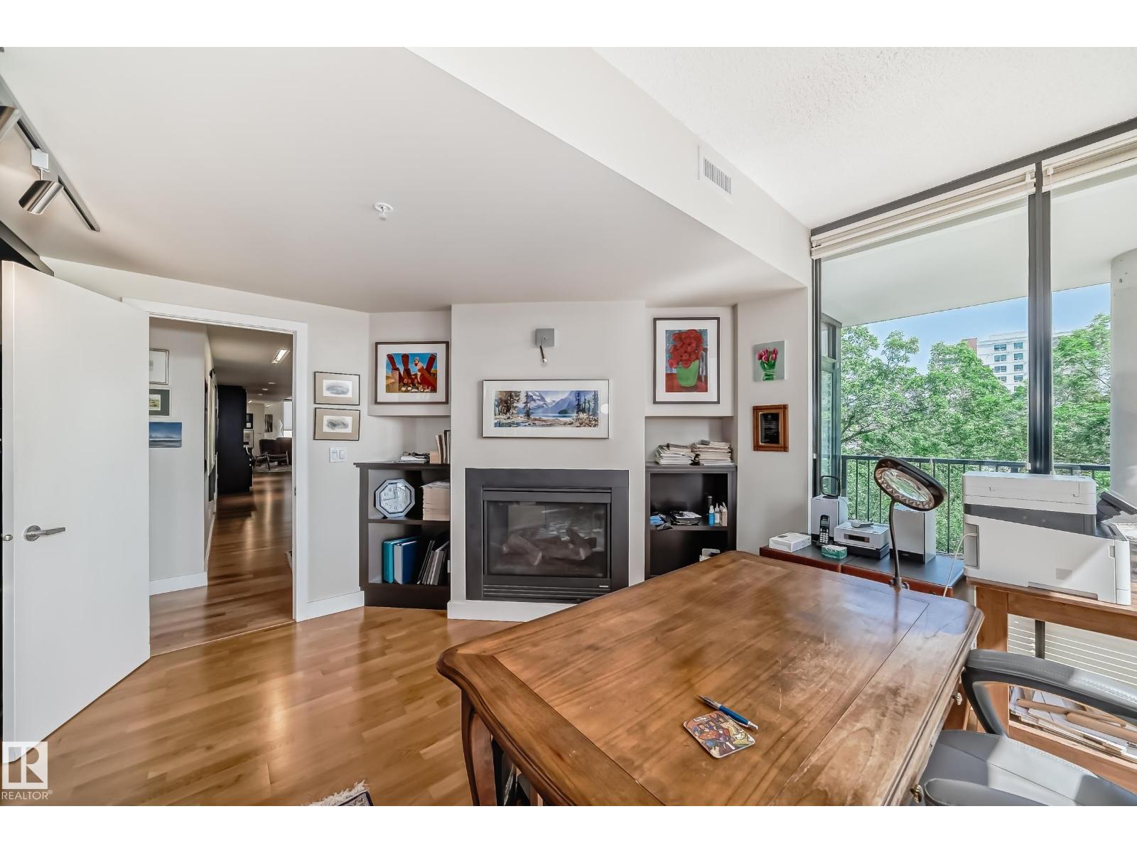 #404 10028 119 ST NW, Edmonton