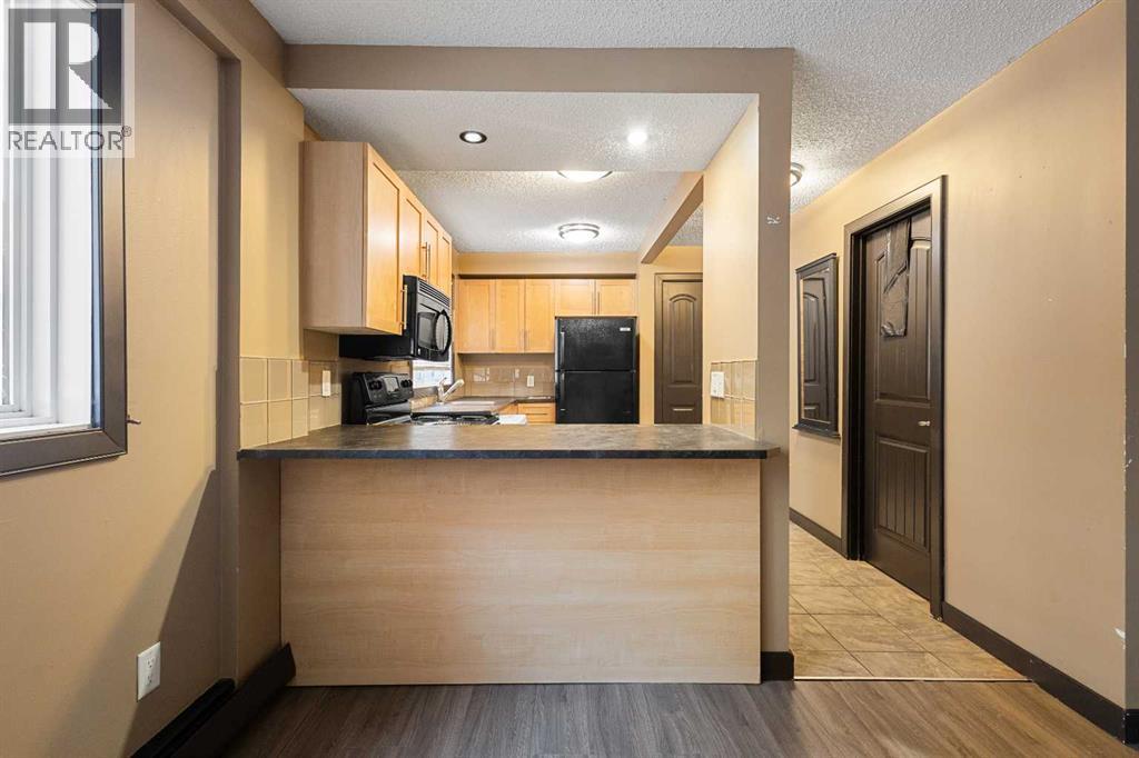 Single Family House Loft for Sale in    Avenue SW Beltline Calgary 