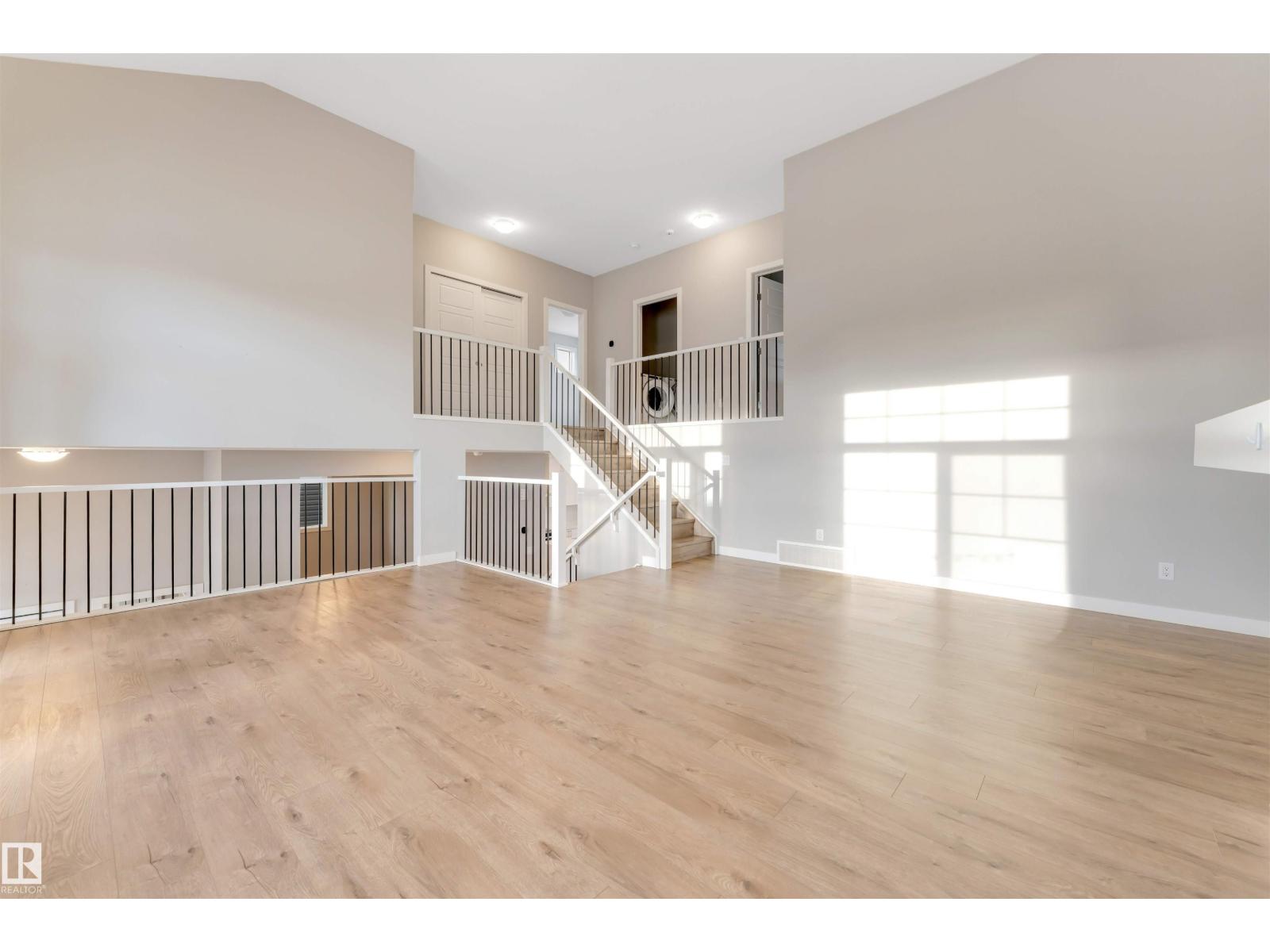 20508 20 AV NW NW, Edmonton