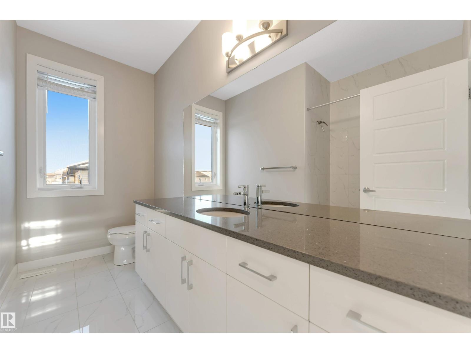 20508 20 AV NW NW, Edmonton