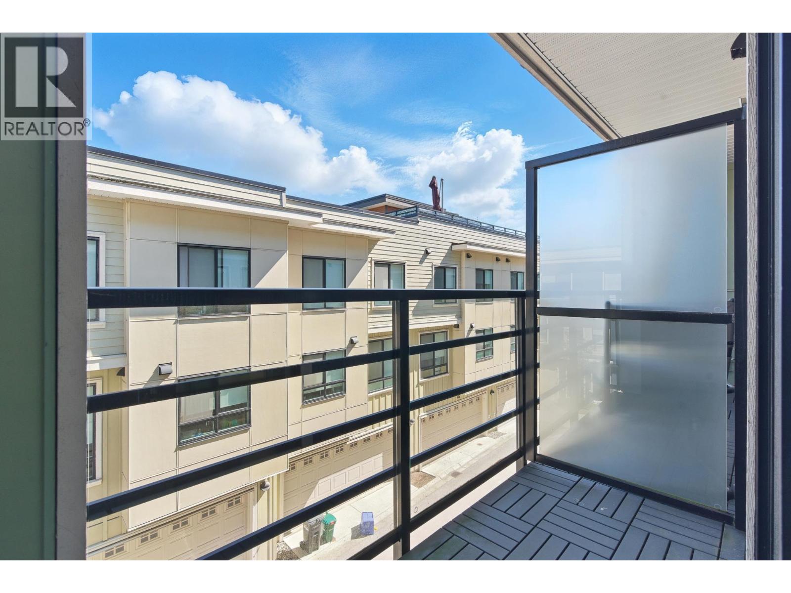 #76-10199 RIVER Drive, Richmond