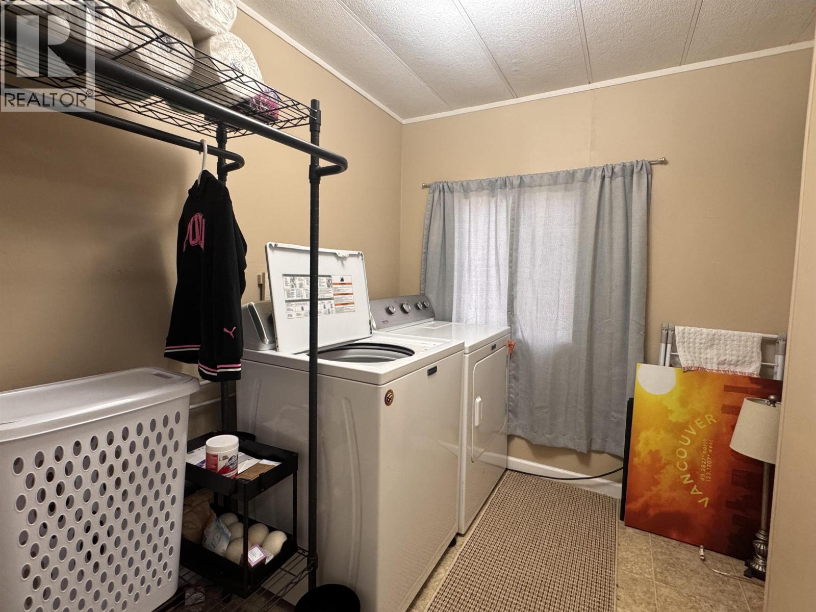 #1-3889 MULLER Avenue, Terrace