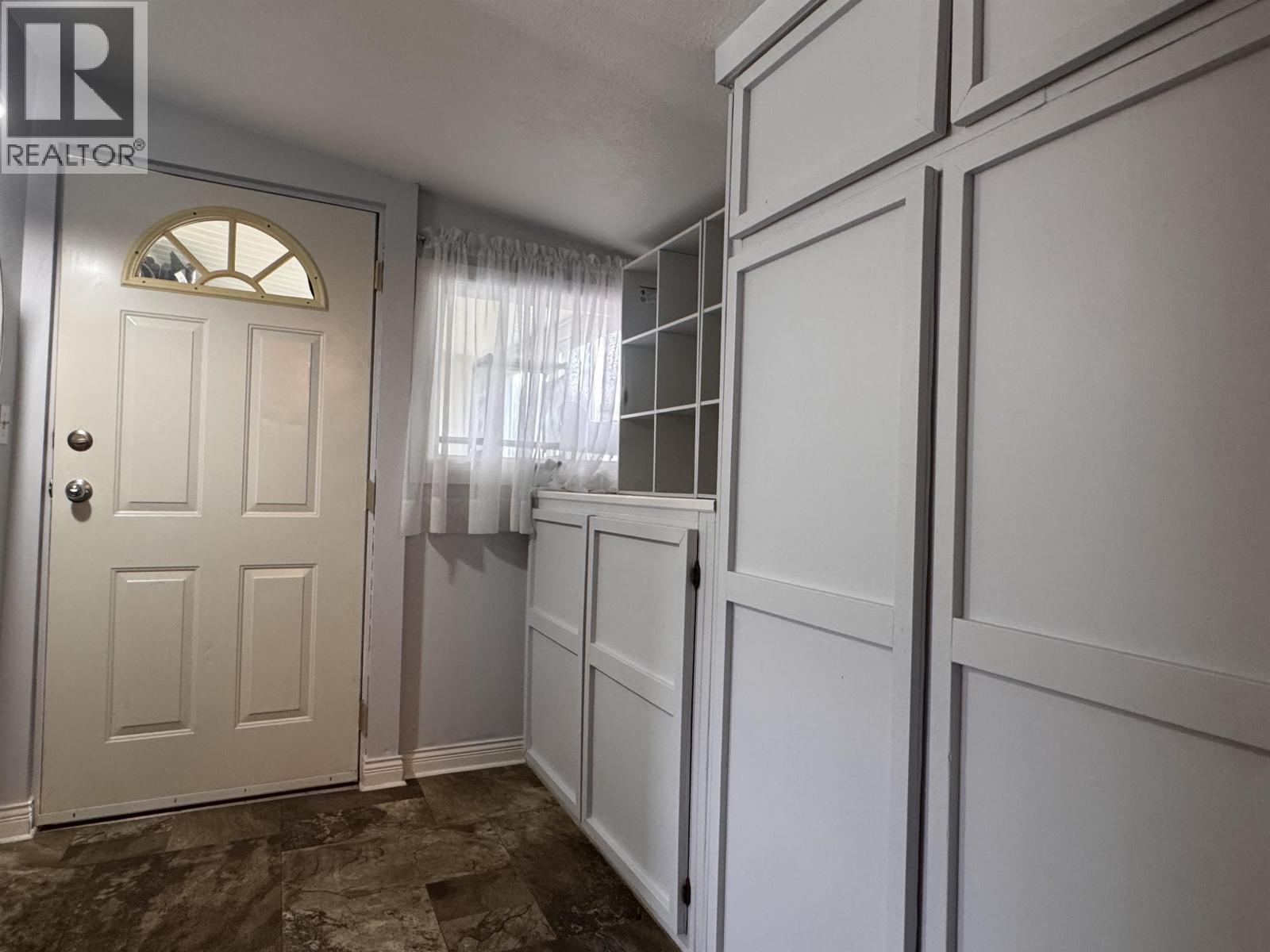 #1-3889 MULLER Avenue, Terrace