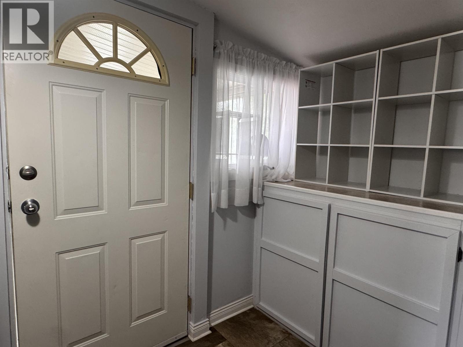 #1-3889 MULLER Avenue, Terrace