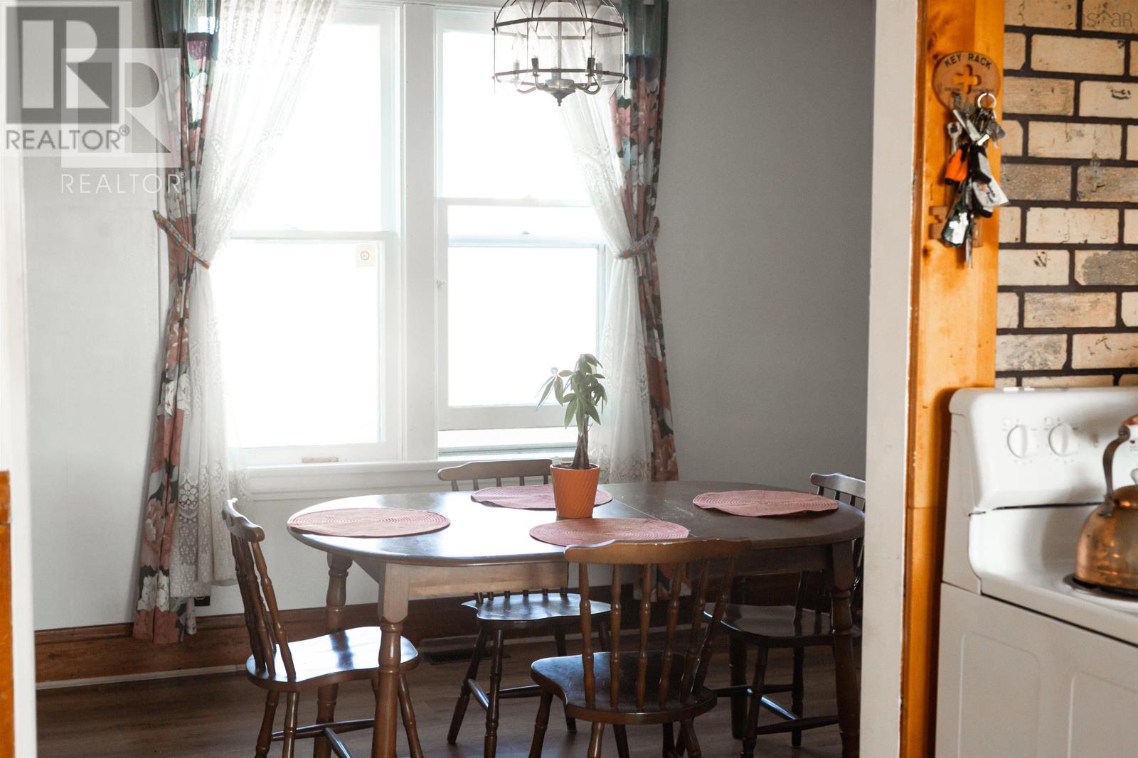 Property 33 of 36 of 11 Harbourview Drive