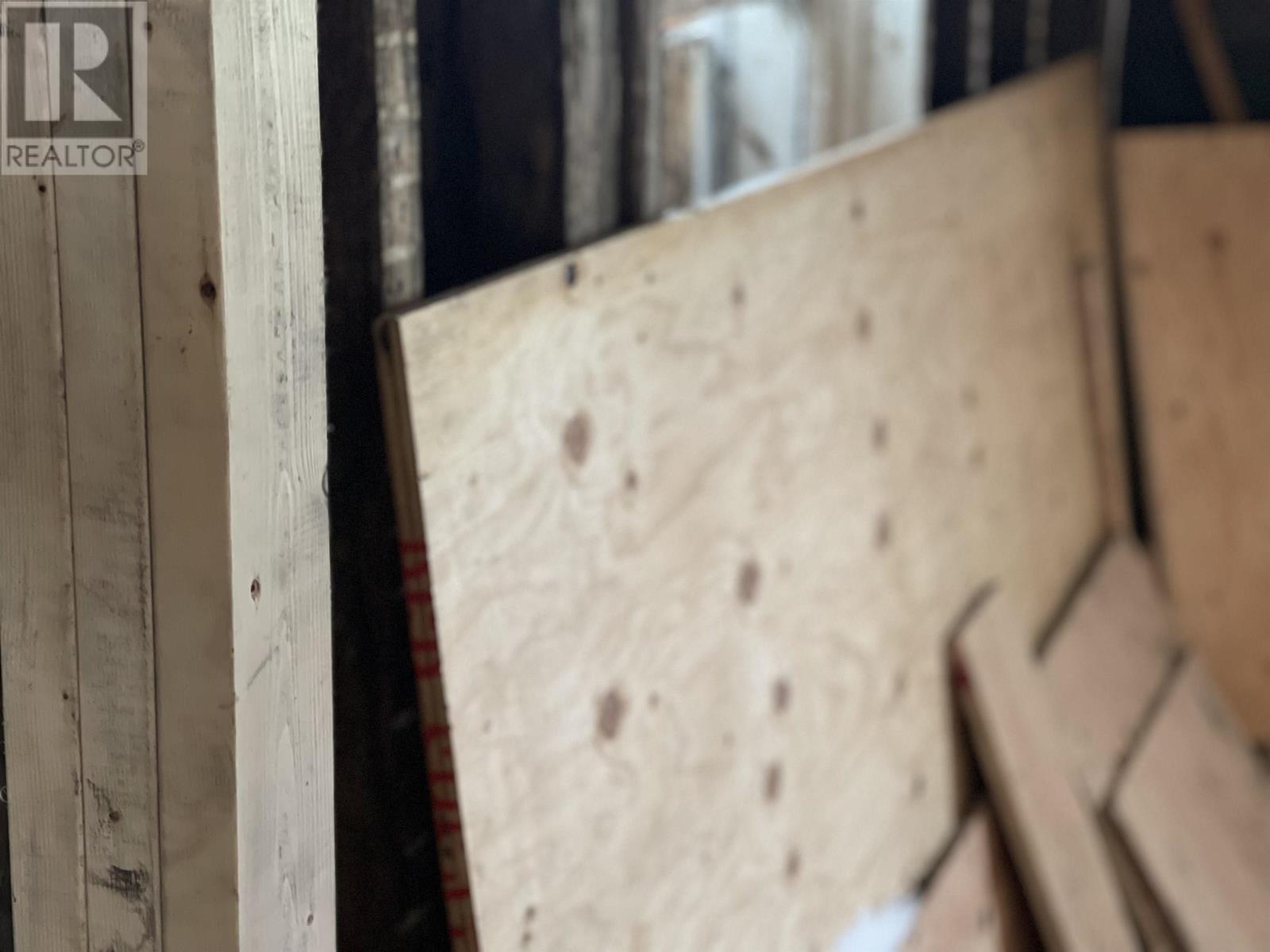 Property 3 of 14 of 323 South Foord Street