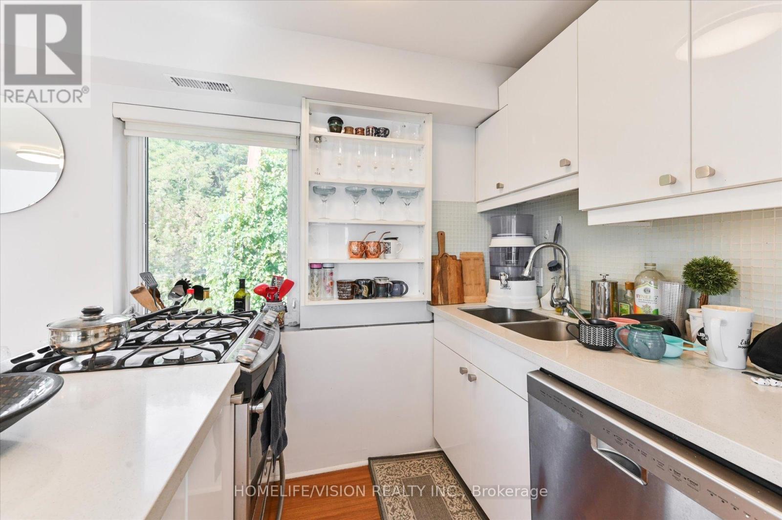 400 SUMMERHILL AVENUE - 34