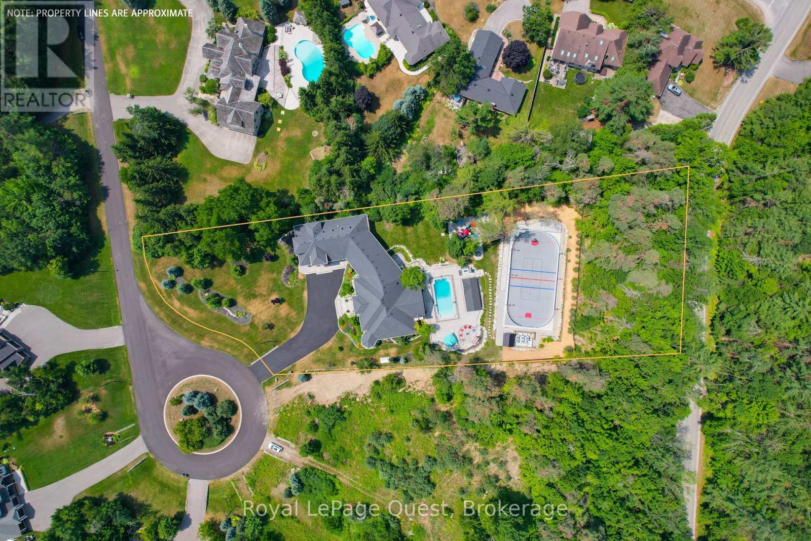 8 MIDVES COURT - Photo 3 of 50, Springwater (Midhurst), Ontario