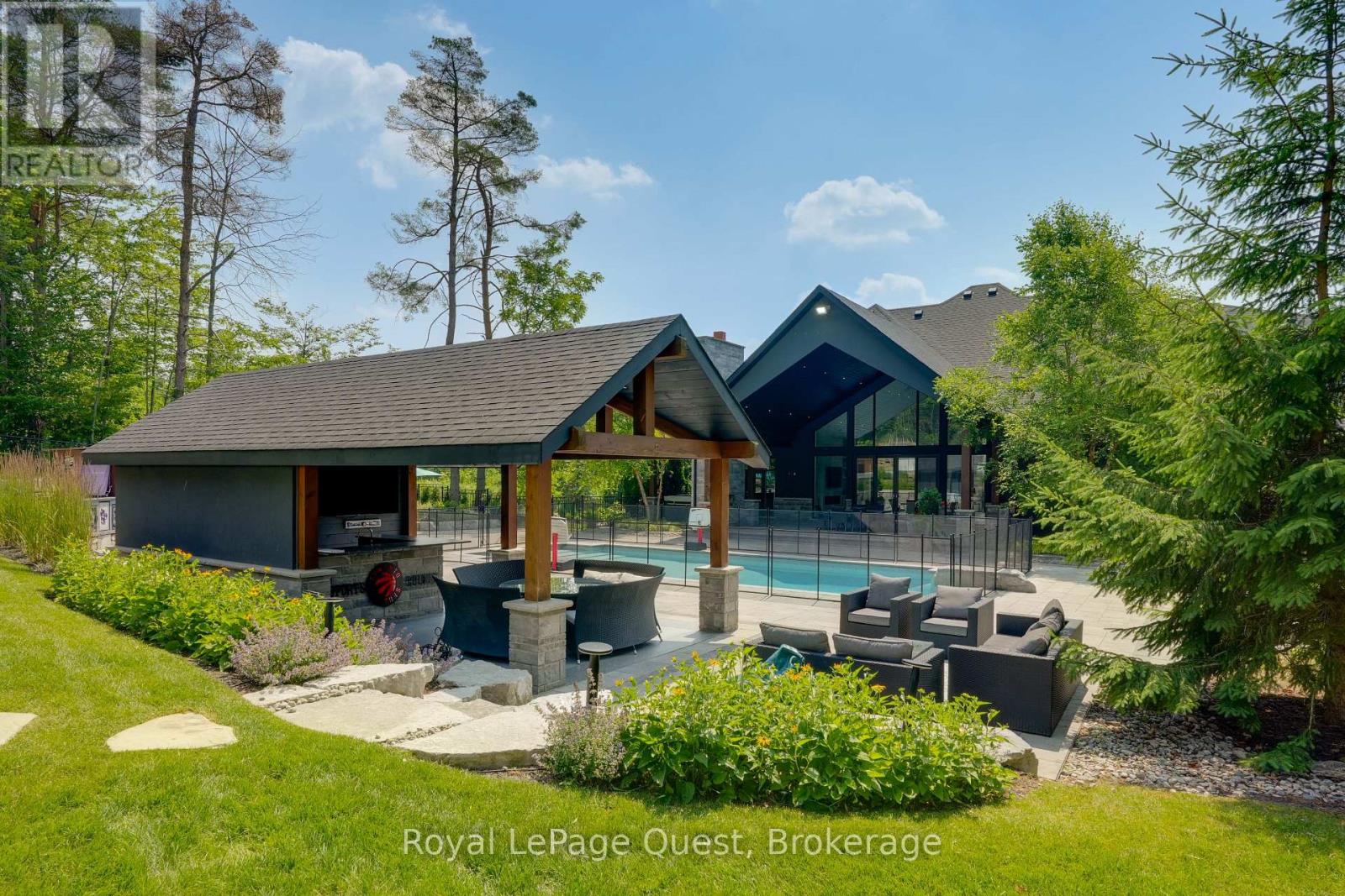 8 MIDVES COURT - Photo 4 of 50, Springwater (Midhurst), Ontario