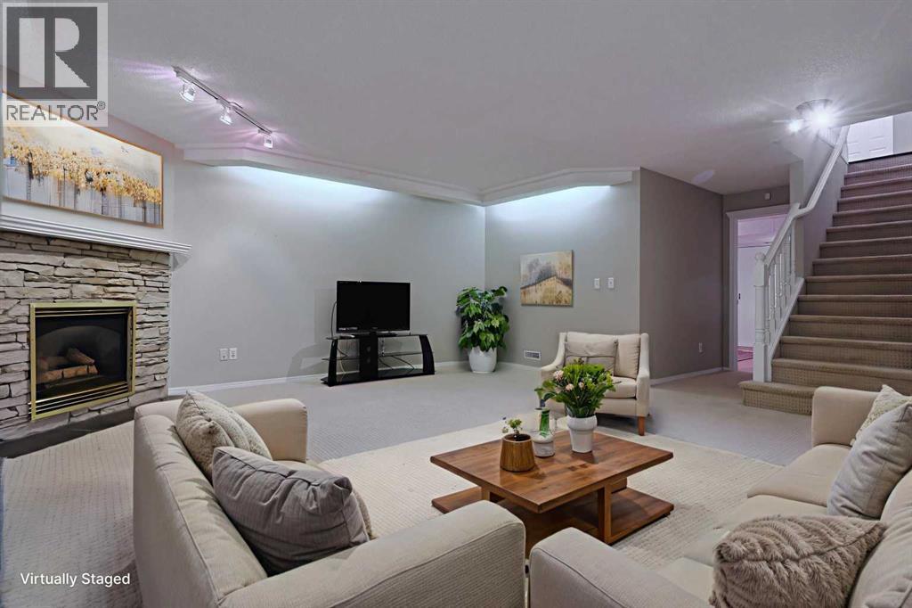 Single Family House for Sale in  Silver Creek Mews NW Silver Springs Calgary 