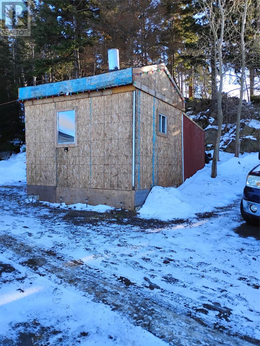 8 Point Road - Image 12