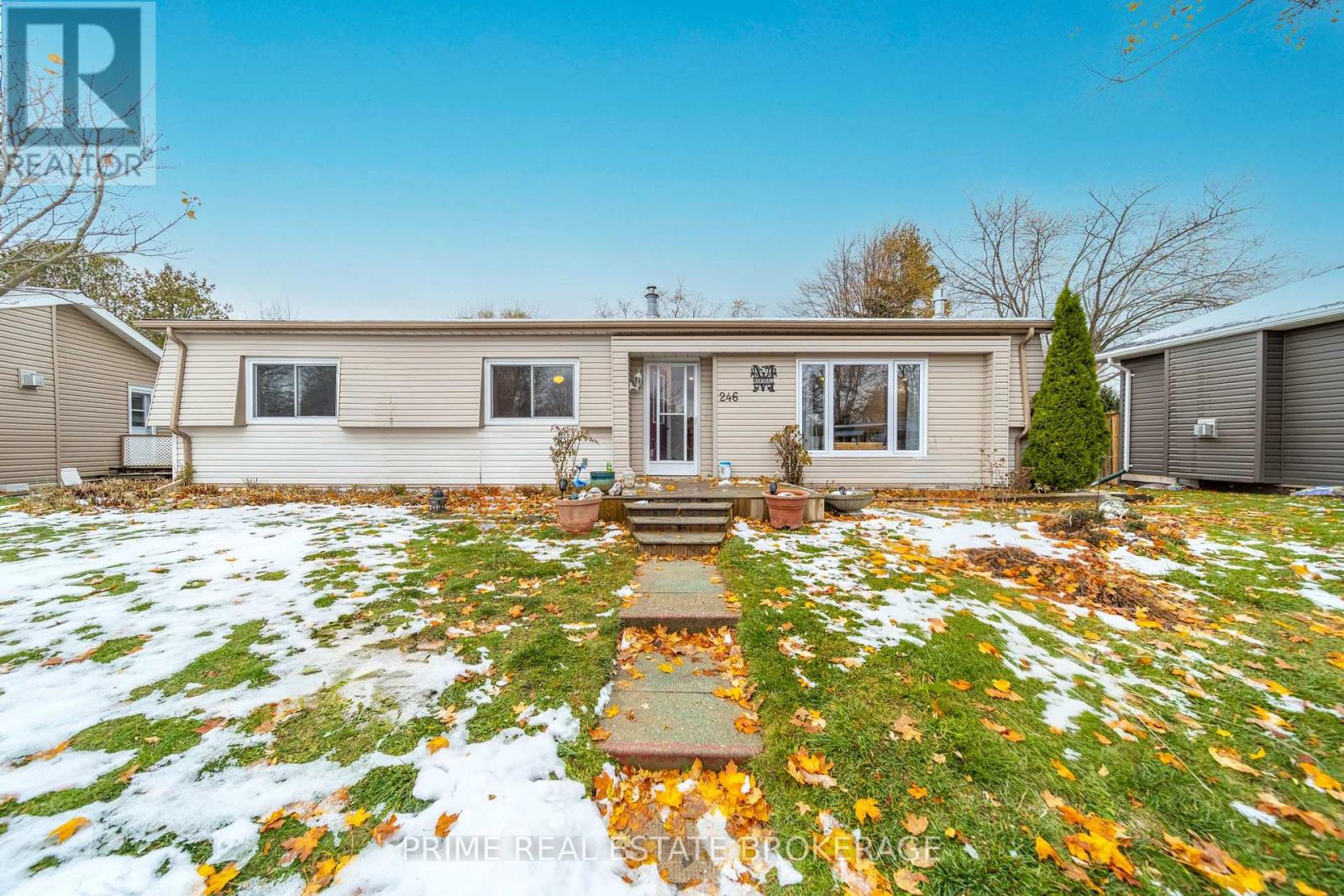246 SOUTHWINDS COURT Property Photo