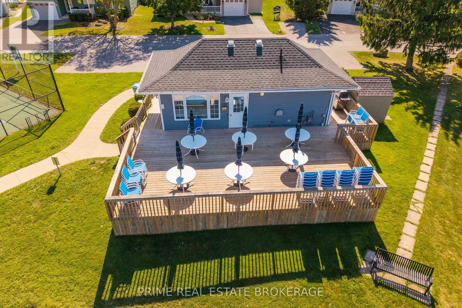246 SOUTHWINDS COURT Property Photo