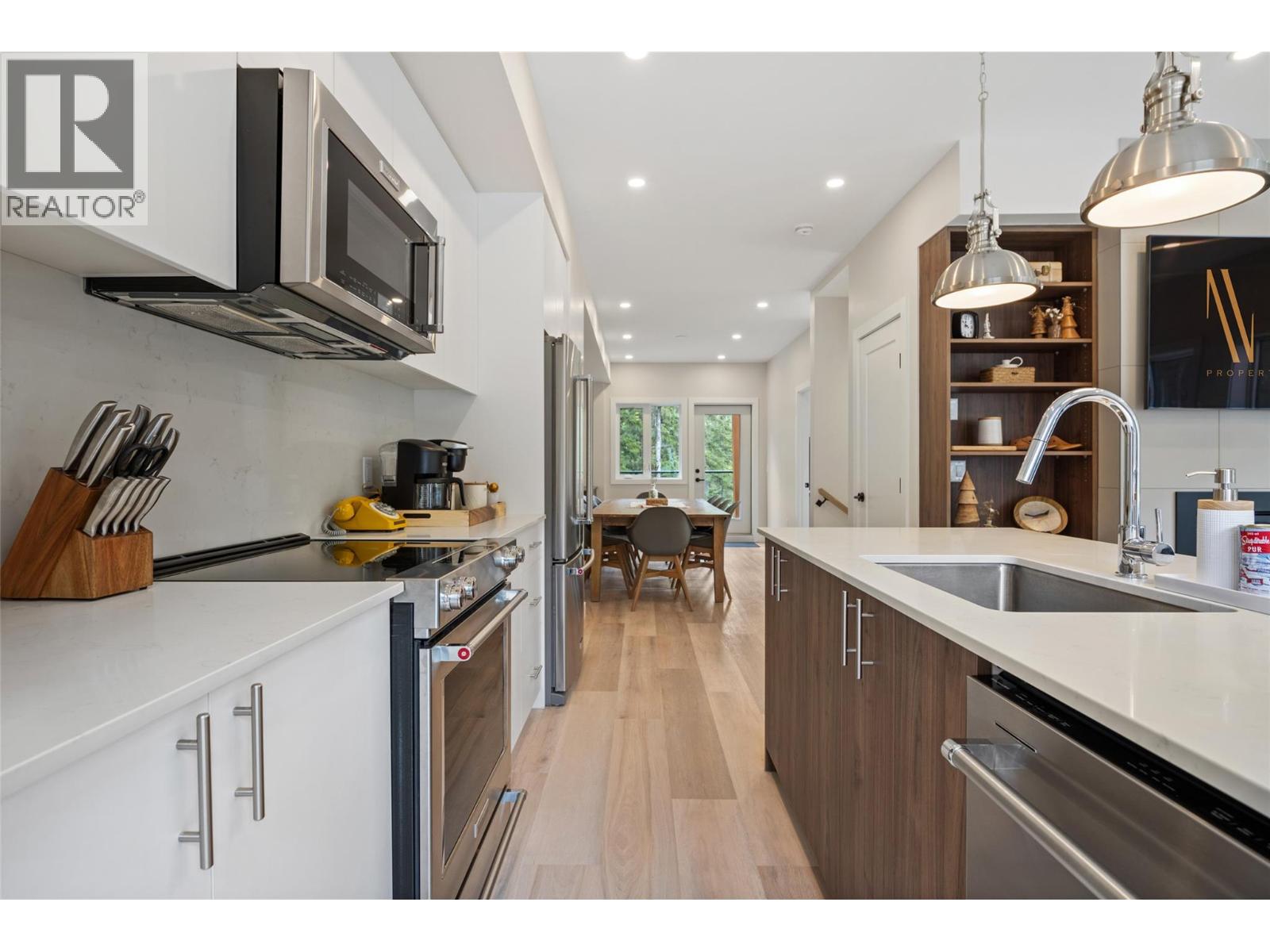 2116 Panorama Drive Unit# 206, Panorama