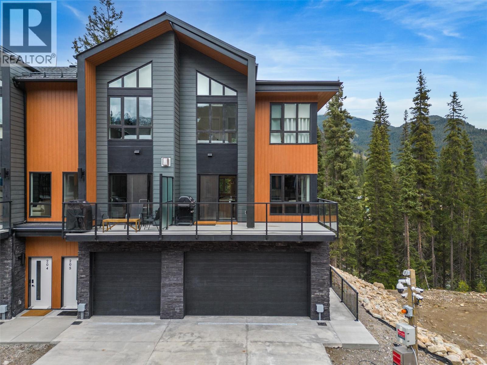 2116 Panorama Drive Unit# 206, Panorama