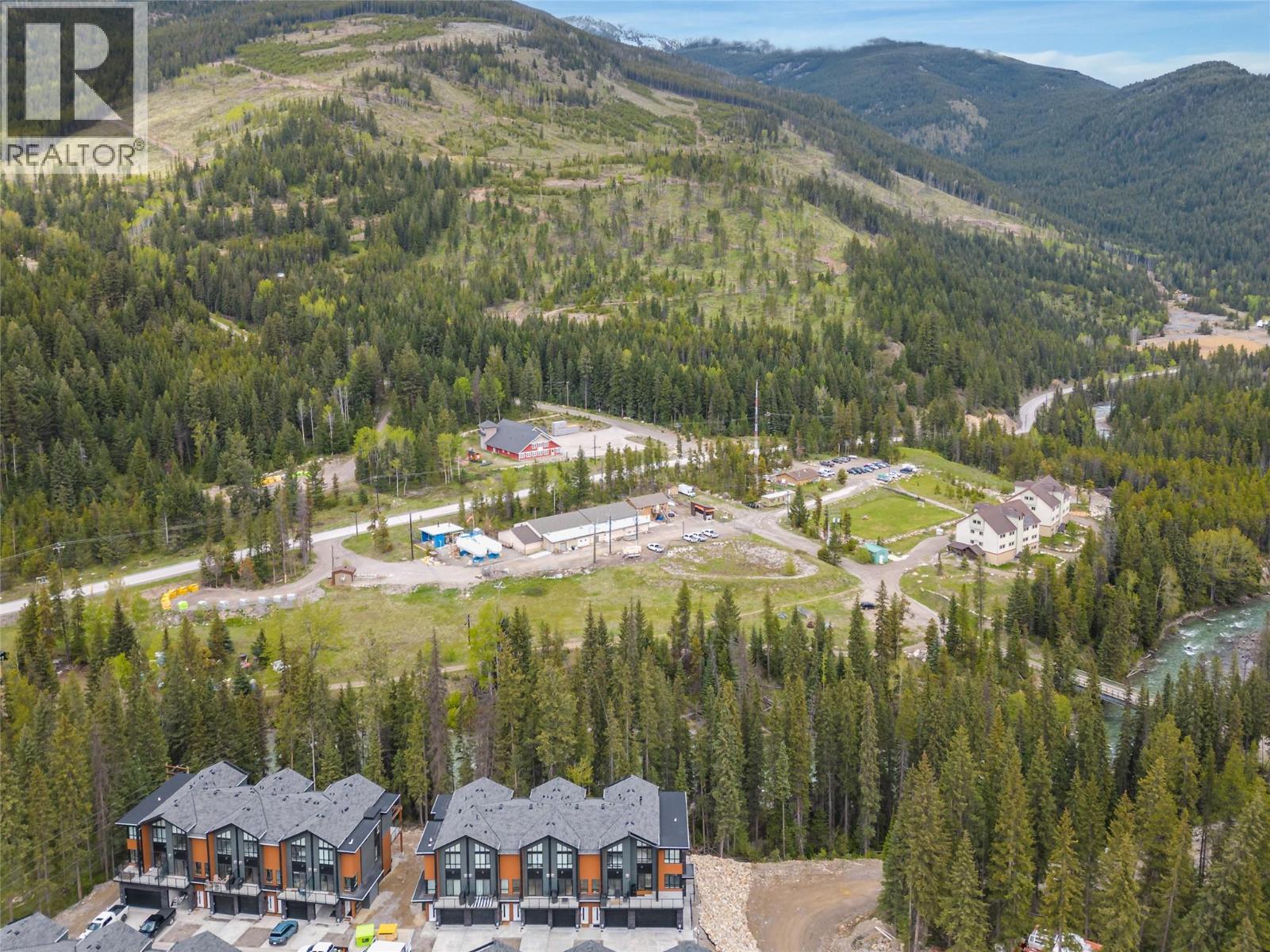 2116 Panorama Drive Unit# 206, Panorama