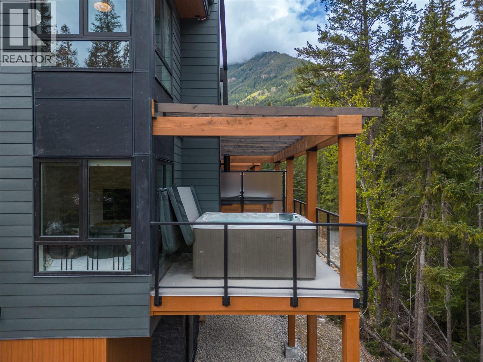 2116 Panorama Drive Unit# 206, Panorama